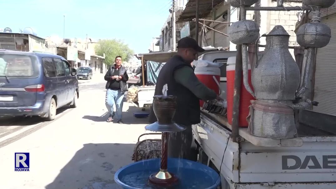 صناعة العرق سوس في كوباني أحد طقوس شهر رمضان الفضيل