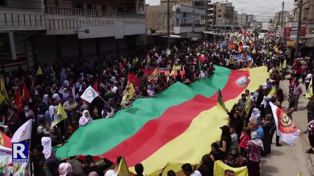 ⁣Li Qamişlo Bi Hezaran Kes Tevlî Meşa Rûmetê Li Dijî Dagirkerî Û Xiyanetê Bûn