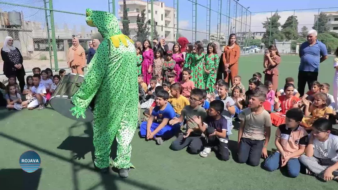 DESTEYA JIN LI KOBANÊ JI BO ZAROKÊN ŞEHÎDAN ŞAHIYEK LI DAR XIST