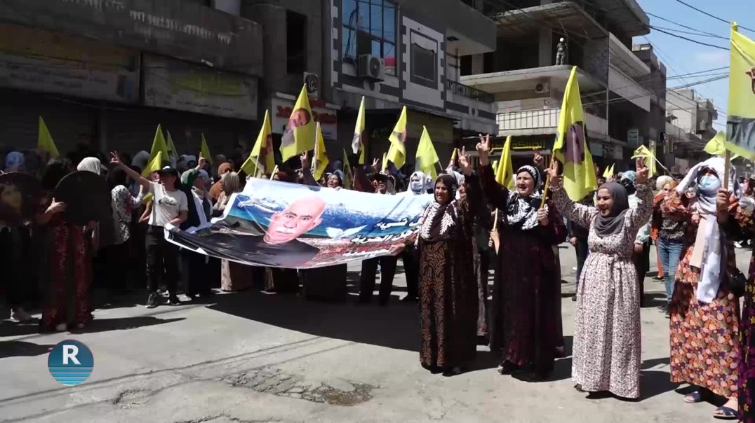 ⁣بمسيرة حاشدة في الحسكة.. أهالي مقاطعة الجزيرة ومهجرو سري كانيه وعفرين يطالبون بحرية القائد أوجلان