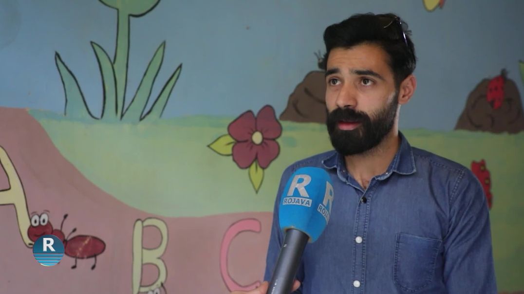 ⁣الأساتذة والطلاب في مدرسة الشهيد جودي أمانوس في حلب يباركون بيوم اللغة الكردية