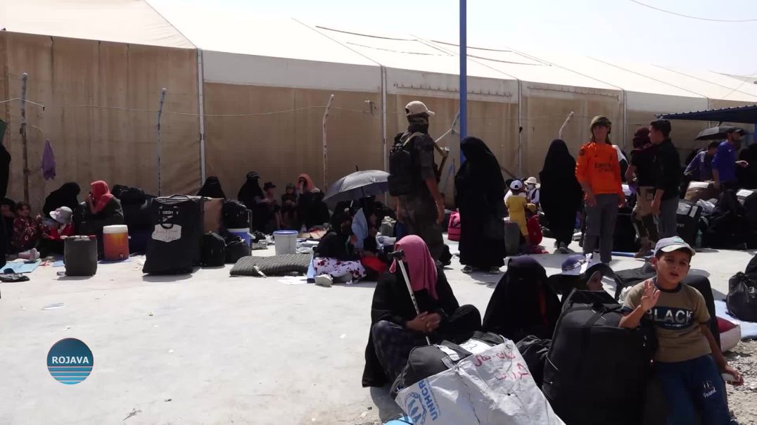 ⁣انطلاق الرحلة الـ 28 لإعادة العوائل العراقية من مخيم الهول إلى العراق