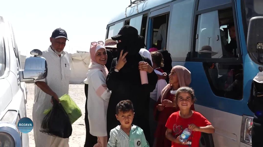 ⁣عودة طوعية لـ 45 عائلة من مخيم العريشة إلى دير الزور ضمن رحلة جديدة