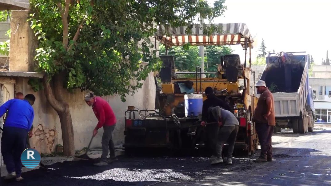 بلدية الشعب في كوباني تباشر بتعبيد الطرق في أحياء المدينة ضمن خطة 2025