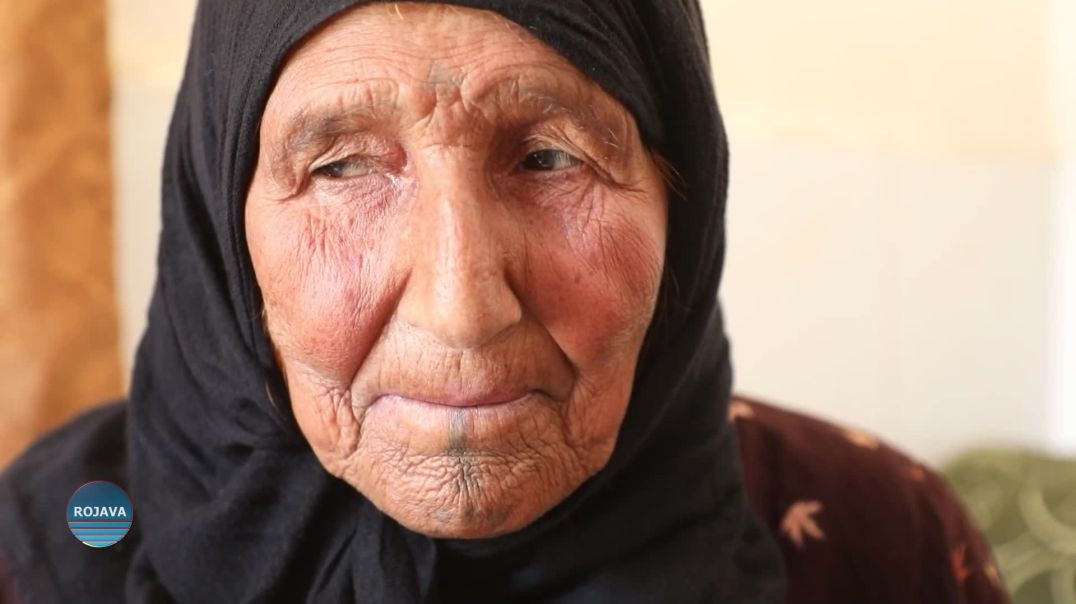 "الدق الأزرق".. وشم يحكي حكاية الماضي ورمزاً لجمال المرأة