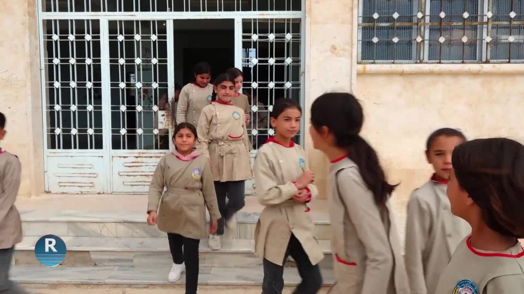 ⁣⁣طفل علوي من حمص يروي تجربته في مدارس الإدارة الذاتية في كوباني