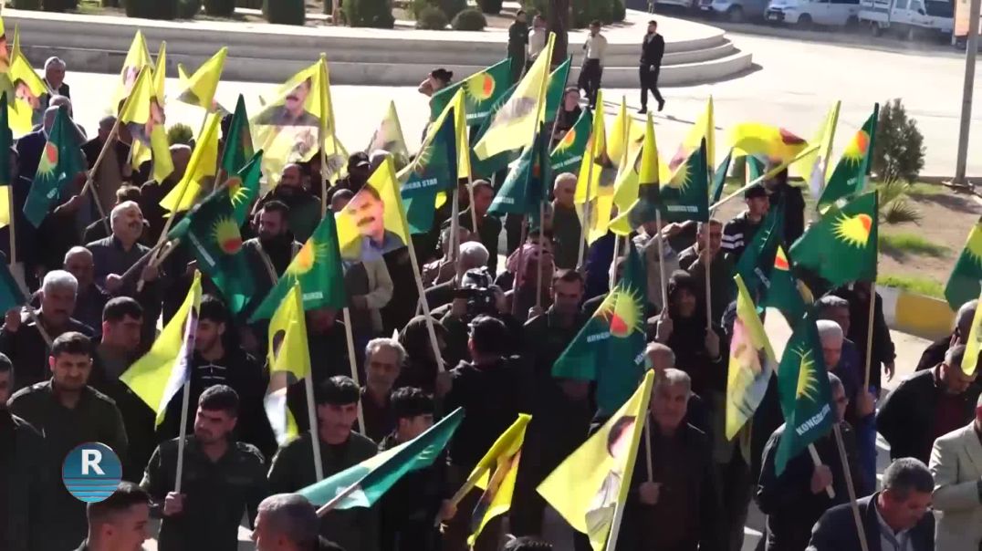 ⁣رجال الرقة يخرجون بمسيرة مناهضة للعنف ضد المرأة ويشيدون بدورها الريادي في شمال وشرق سوريا