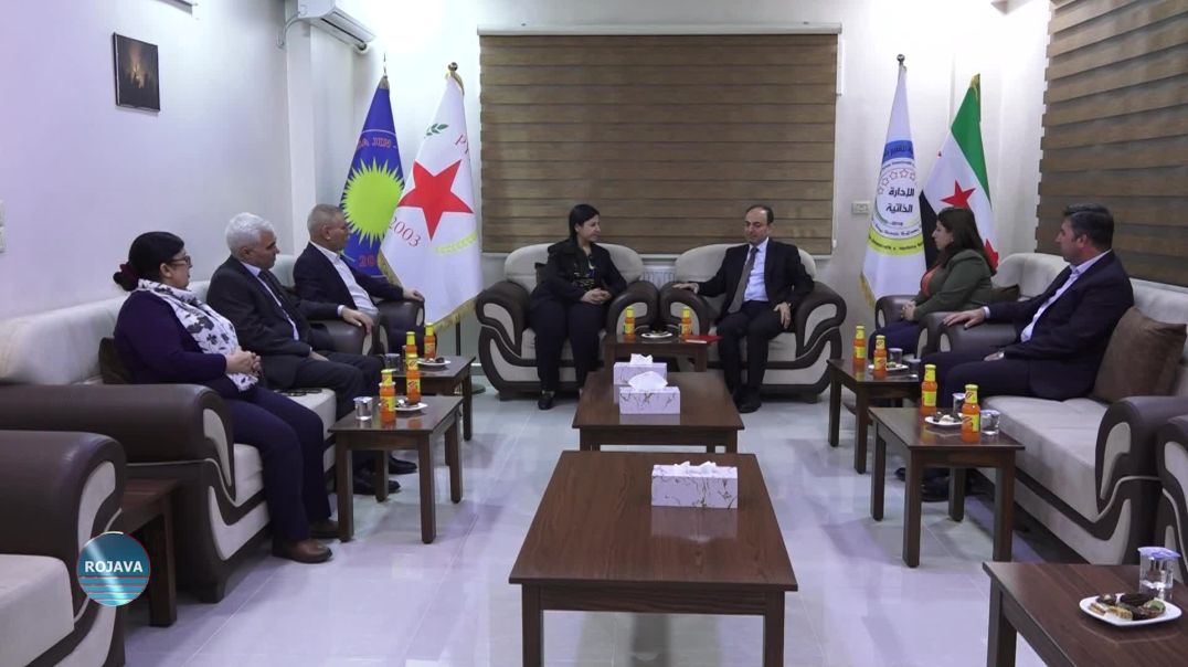 ⁣السياسي الكردي أوصمان بايدمر يزور مركز حزب الاتحاد الديمقراطي في قامشلو ويؤكد على تكاتف الكرد