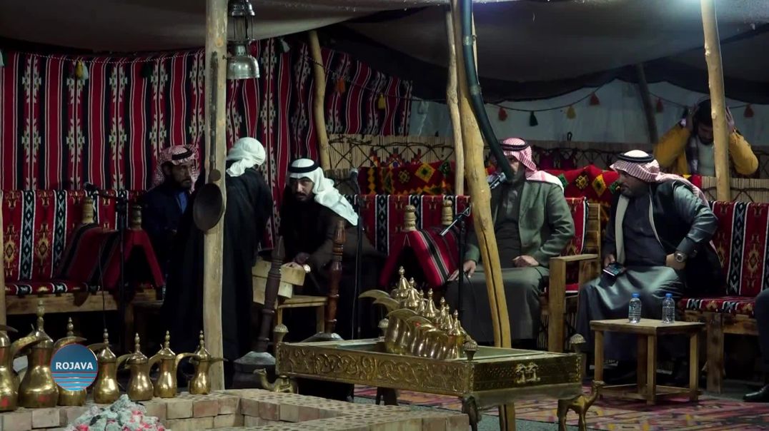 ⁣حين يتحدث التراث .. الجزيرة تروي قصتها عبر الدف والشعر