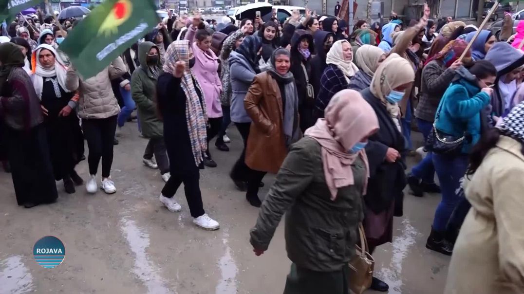 ⁣أهالي عامودا يستنكرون مجازر مرتزقة الحكومة المؤقتة في الشيخ مقصود والأشرفية والصمت الدولي