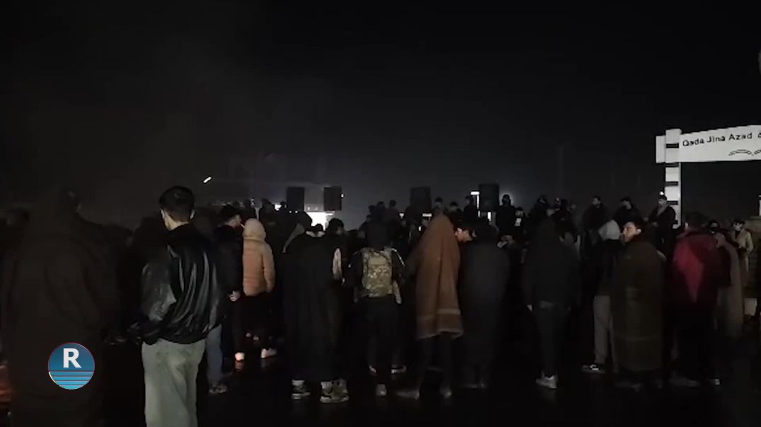 ⁣شباب كوباني يقفون إلى جانب قواتهم العسكرية والأمنية لحماية المدينة وشعبهم من خطر أي هجوم