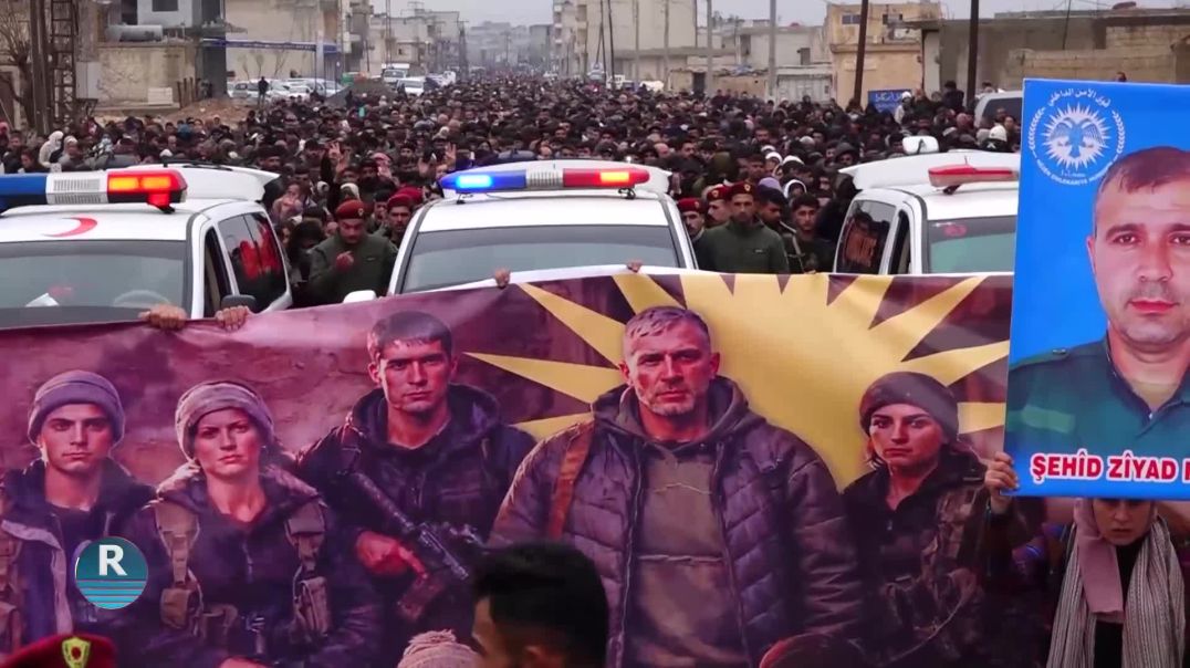 ⁣بمراسم مهيبة وحشود غفيرة.. تشييع جثامين الشهداء القيادي زياد حلب وبروسك ومالك في كوباني