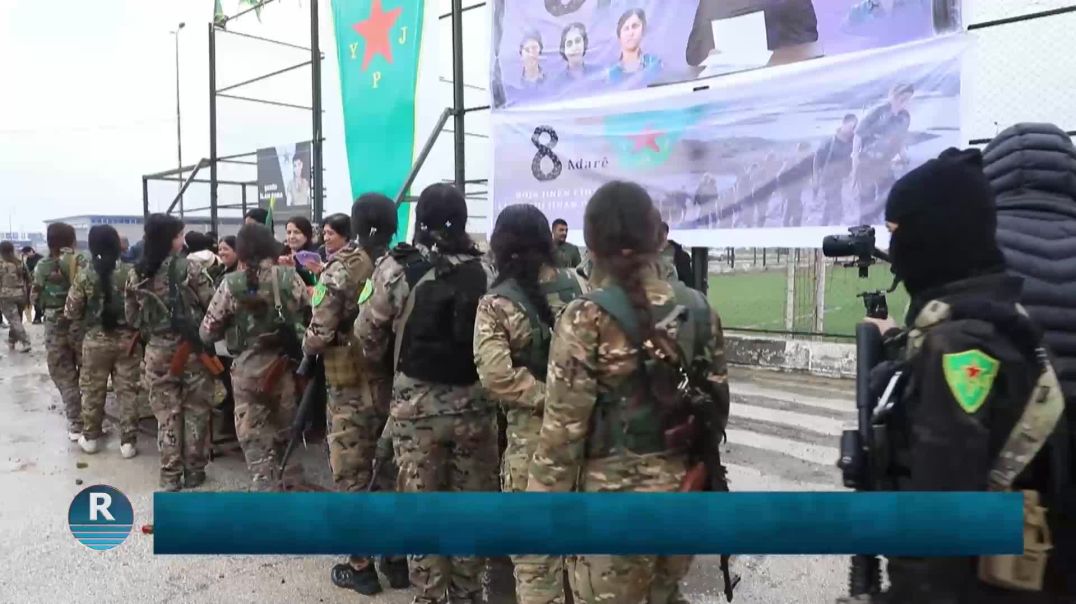 ⁣YPJ'Ê BI BONEYA 8'Ê ADARÊ MERASÎMA LEŞKERÎ LI DAR XIST