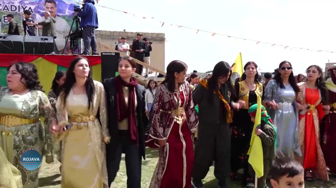 ⁣Xelkê Bajarê Kobanê Bi Girseyeke ⁣Mezin 4'ê Nîsanê Pîroz Kir