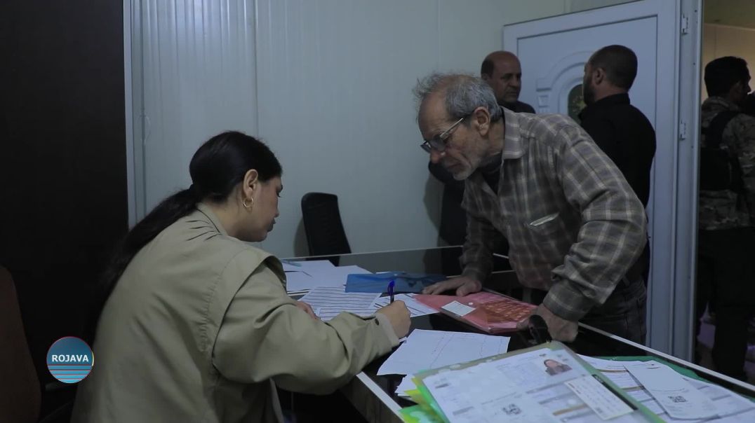 Li Qamişlo Kurdên Bê Nasname Serlêdana Navenda Qeydkirinê Dikin