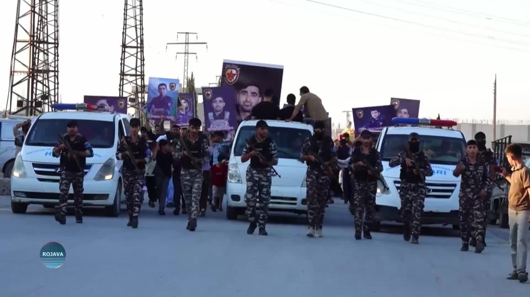⁣ŞÊNIYÊN KOBANÊ CENAZEYÊN 4 ŞEHÎDAN SPARTIN AXÊ