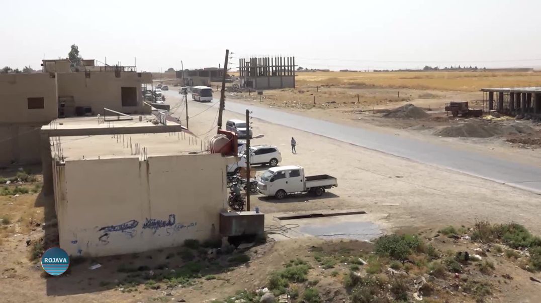 قرية شبك.. انقطاع الكهرباء ونقص المياه وتضرر الصرف الصحي تثقل كاهل الأهالي