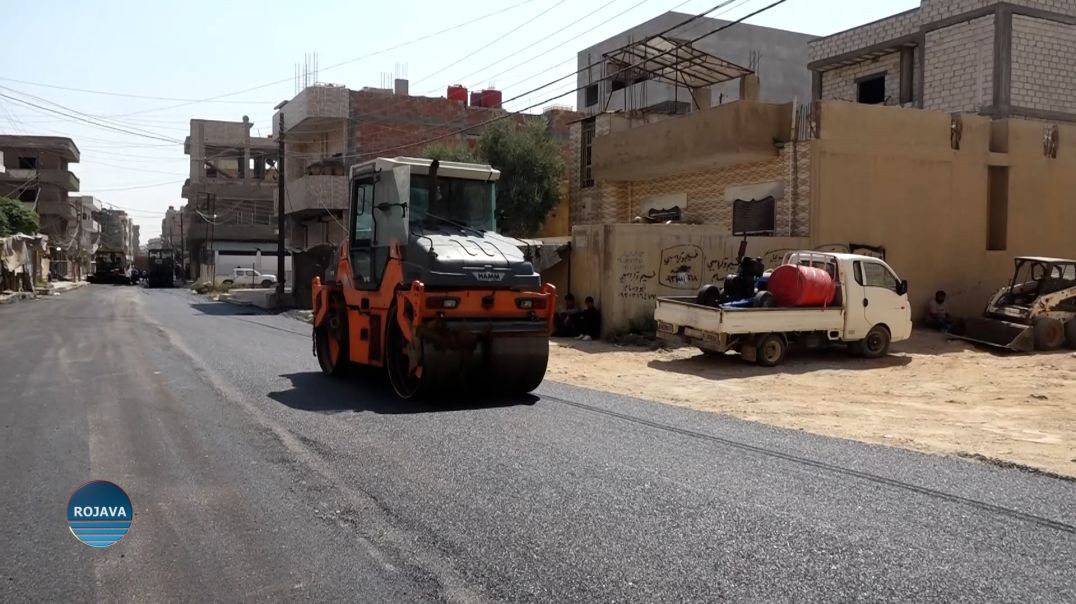 ⁣استمرار أعمال تزفيت الشوارع في أحياء مدينة الحسكة