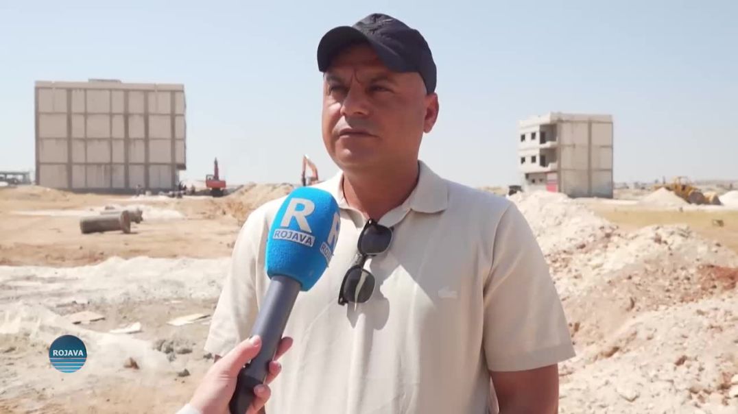 ⁣بلدية مدينة كوباني بالتعاون مع سكان حي بوطان شرقي تنجز مشروع مد خط صرف صحي بطول 300 متر