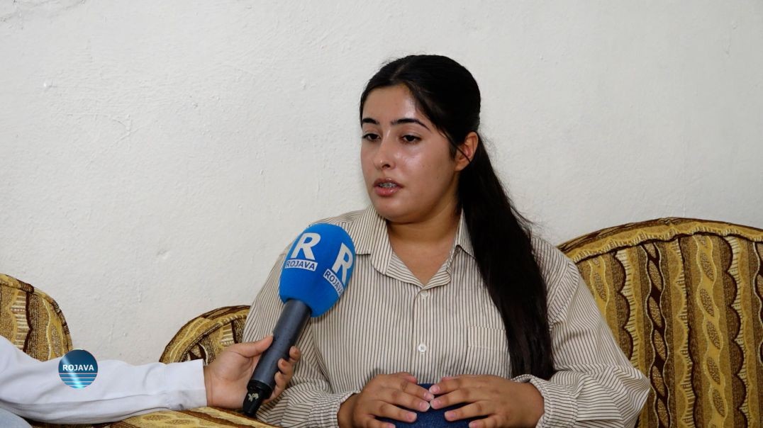 ⁣Du Xwendekarên Jin, Bi Zimanê Dayikê Serkeftî Bûn Û Ber Bi Bijîşkiyê Ve Diçin