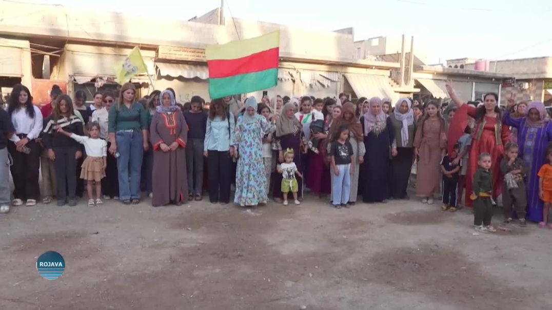 ⁣⁣أهالي قرية شيران بريف كوباني يحتفلون بحلول الذكرى السنوية الـ42 لقفزة الـ 15 من آب