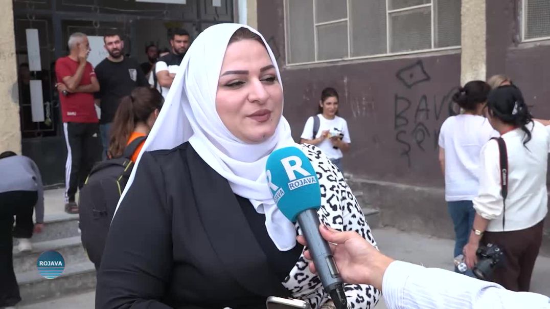 XWENDEKAR Û MAMOSTEYÊN QAMIŞLO: EM PERWERDEYA BI ZIMANÊ XWE YÊ KURDÎ DIXWAZIN